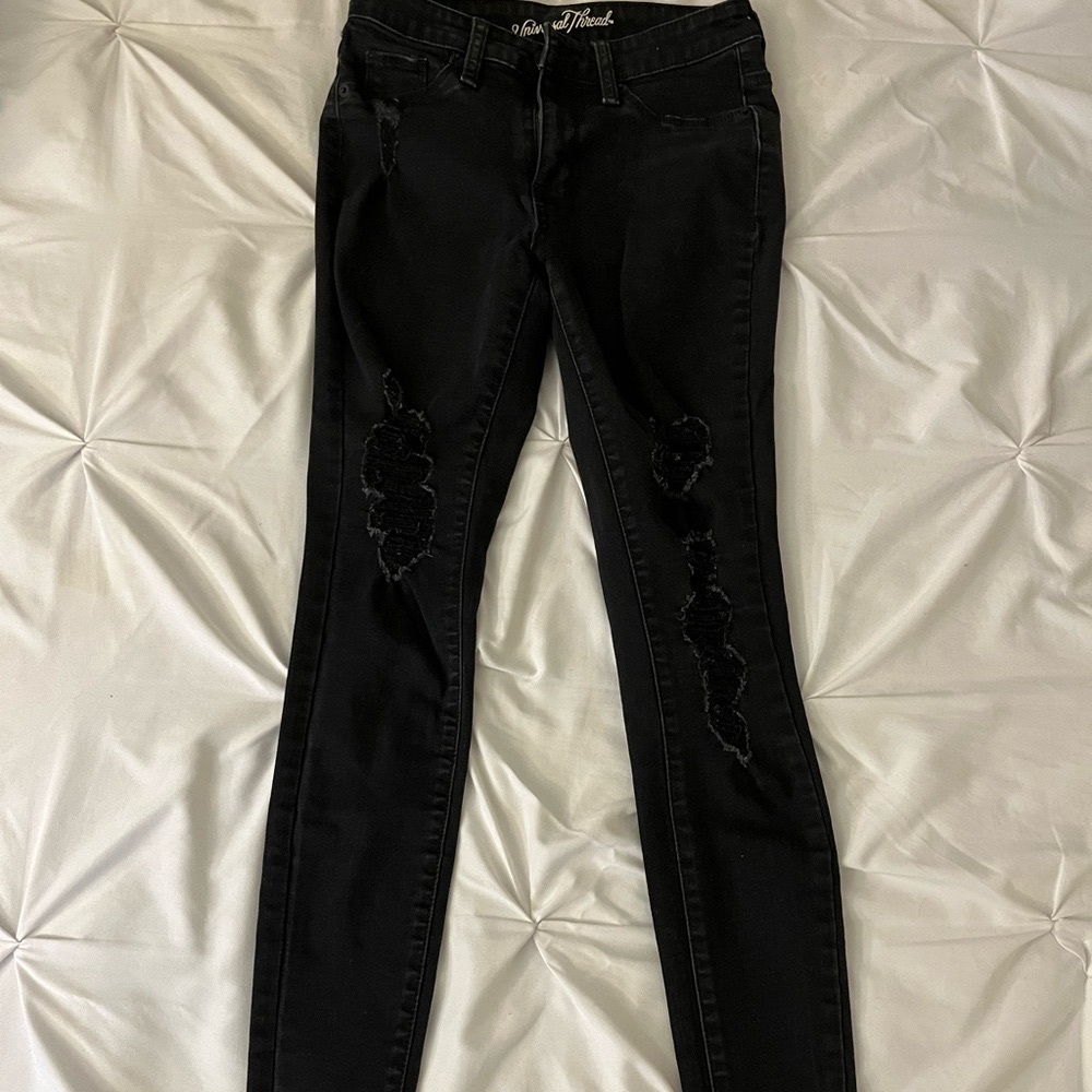 Universal thread black distressed high rise jeggings
